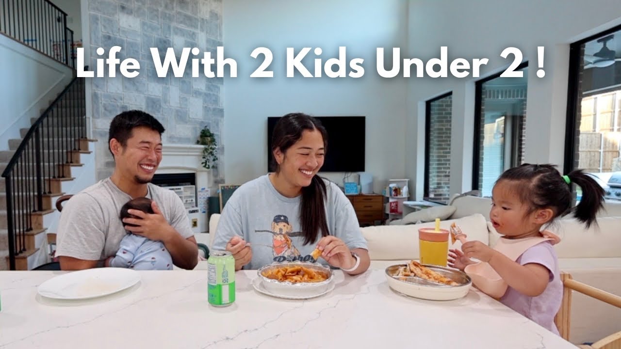 Life with 2 kids under 2 — family dinner